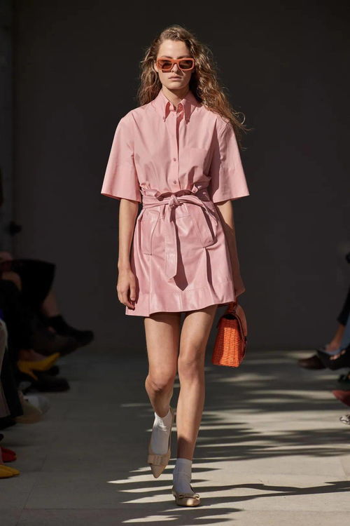 還在為找面料煩惱嗎？秀場(chǎng)五大常見面料，錯(cuò)過將遺憾終身